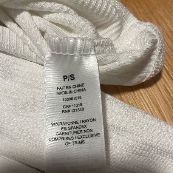 Garage White One Shoulder Wrap Around Top Size Small - Picture 7 of 9
